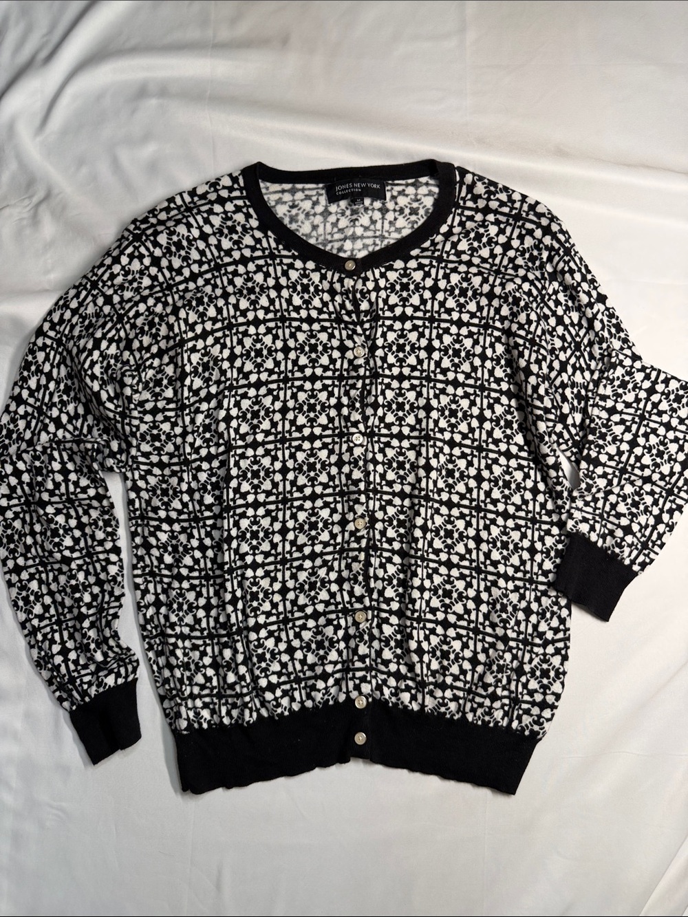 Jones New York Black and White Geometric Floral Cardigan